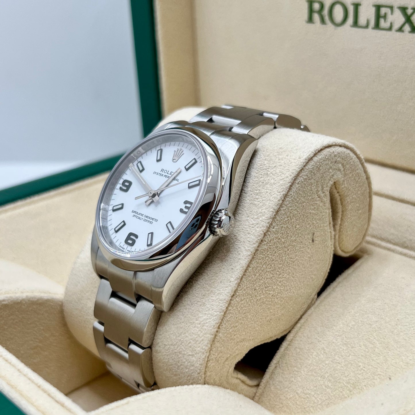 Rolex Oyster Perpetual 34mm White Dial Ref. 114200 Full-Set
