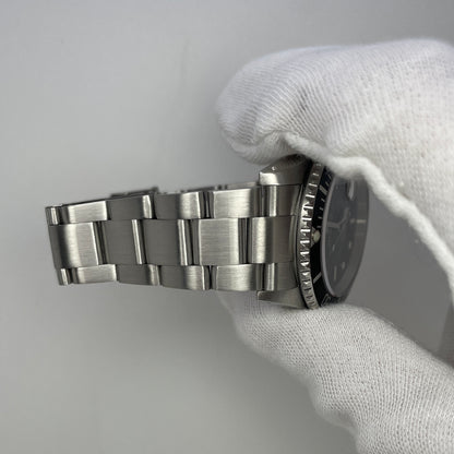 Rolex Submariner Ref. 16610 Year 2001